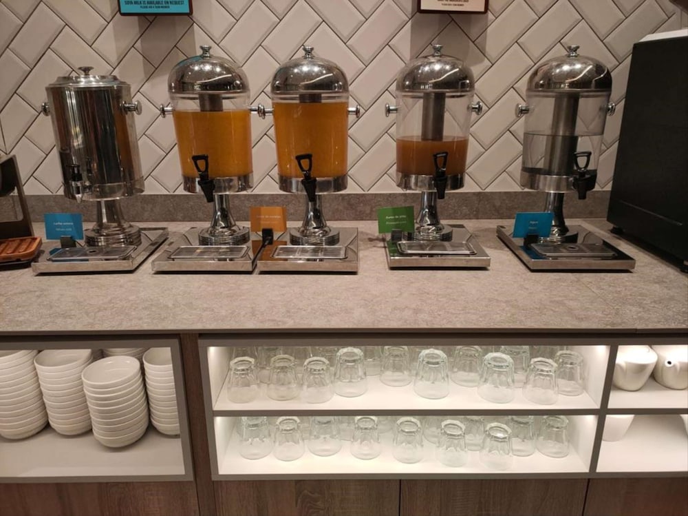 Фото Hampton by Hilton Alcobendas Madrid