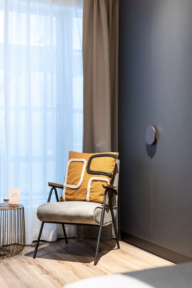 Фото Dash Living on Prat