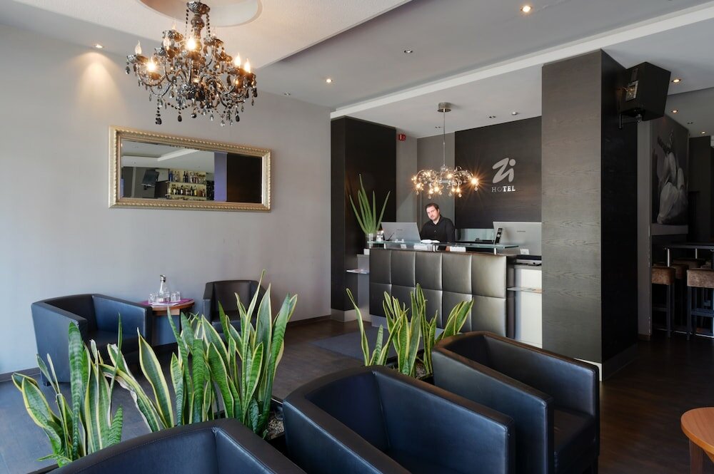 Фото Zi Hotel & Lounge