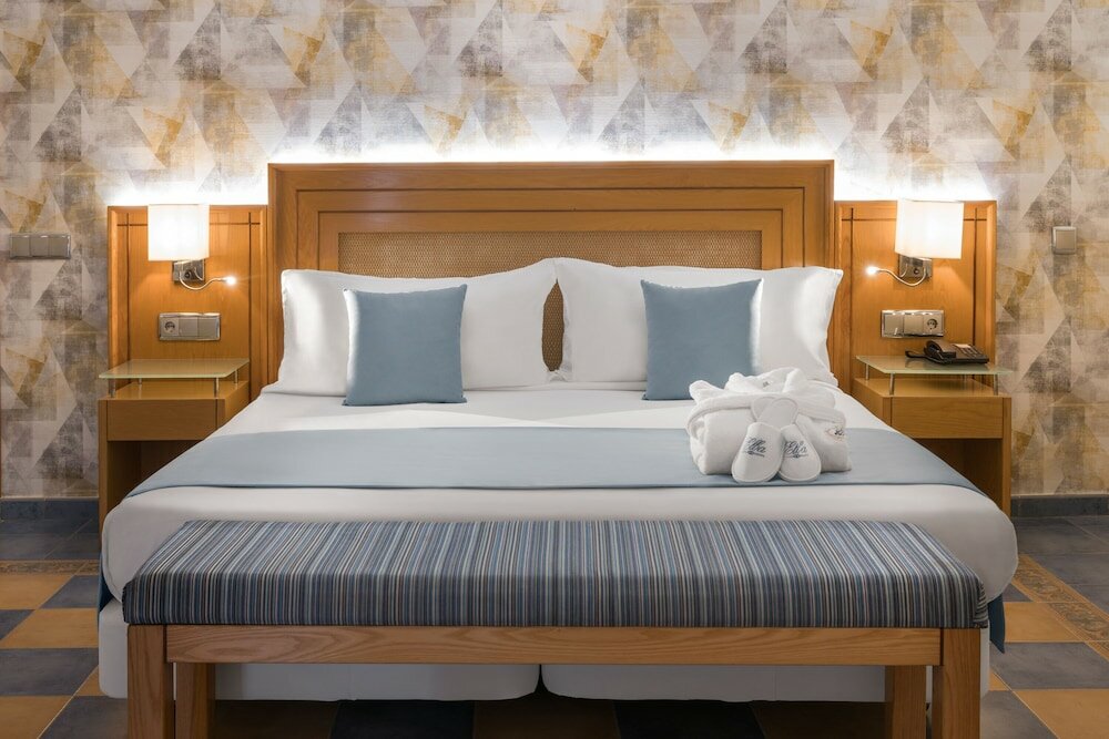 Фото Elba Sara Beach & Golf Resort