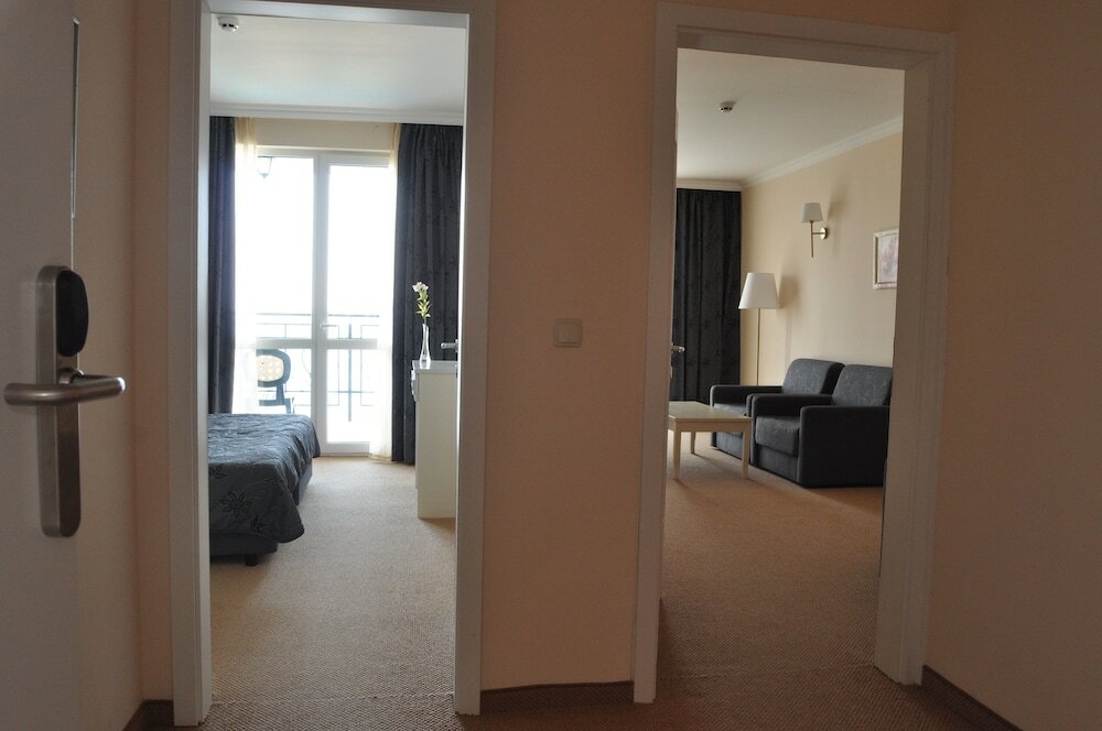 Фото Festa Pomorie Resort