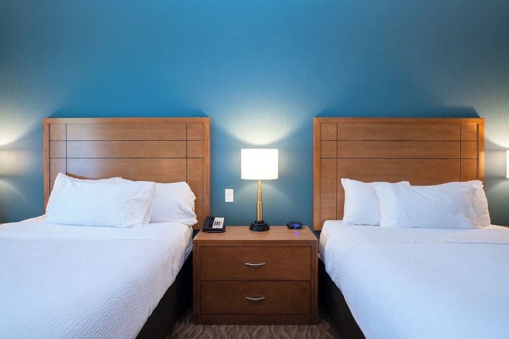 Фото Sandman Hotel & Suites Squamish