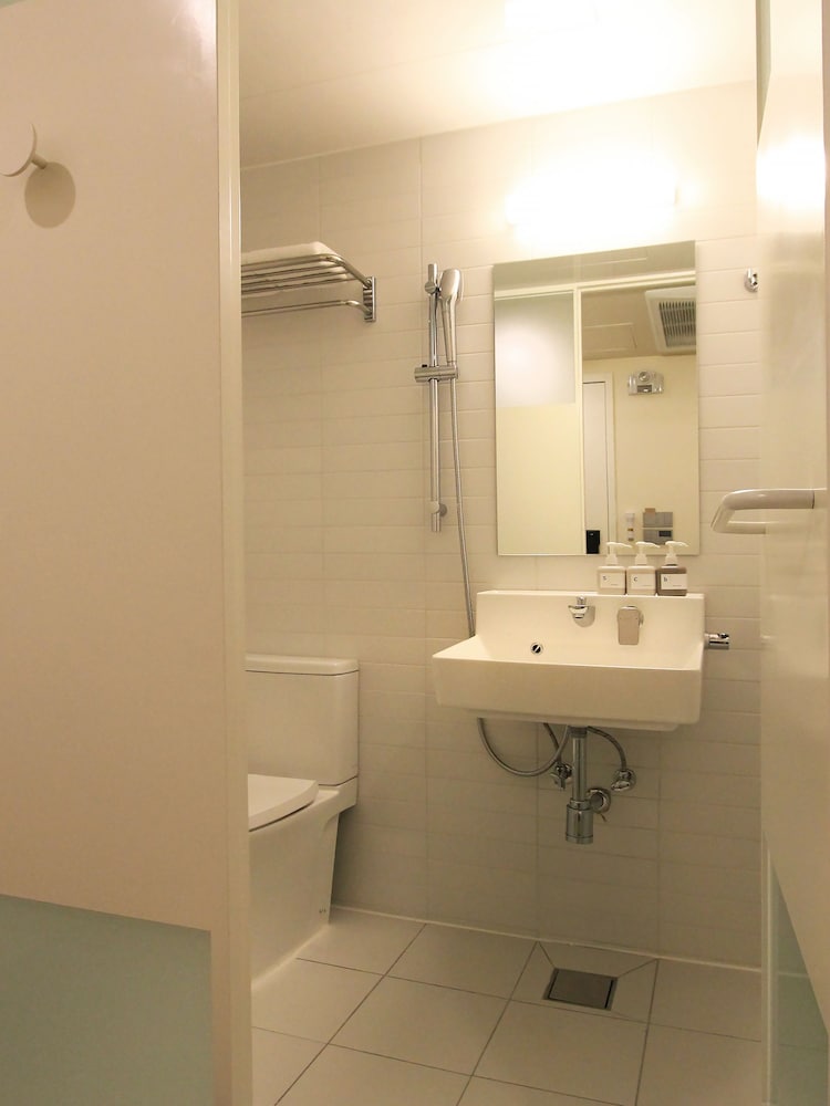 Фото Tong Tong Petit Hotel