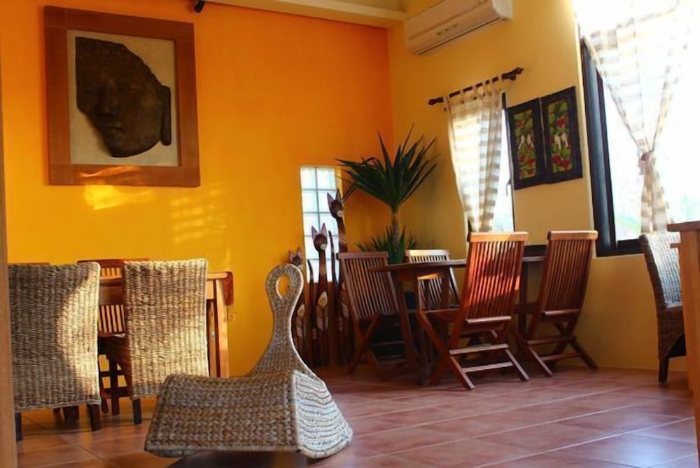 Фото Ibali B & B