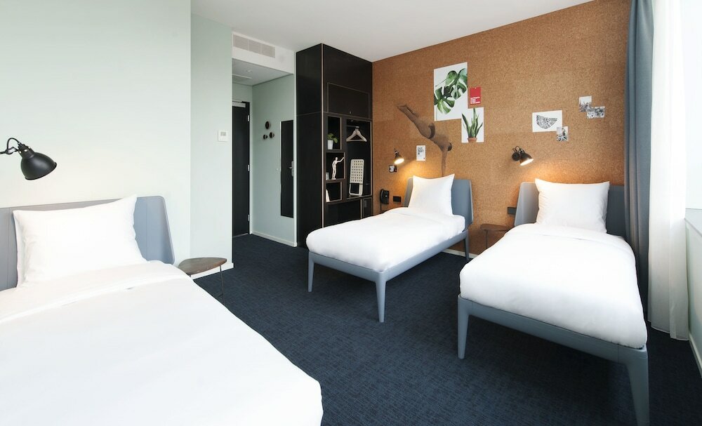 Фото Conscious Hotel The Tire Station