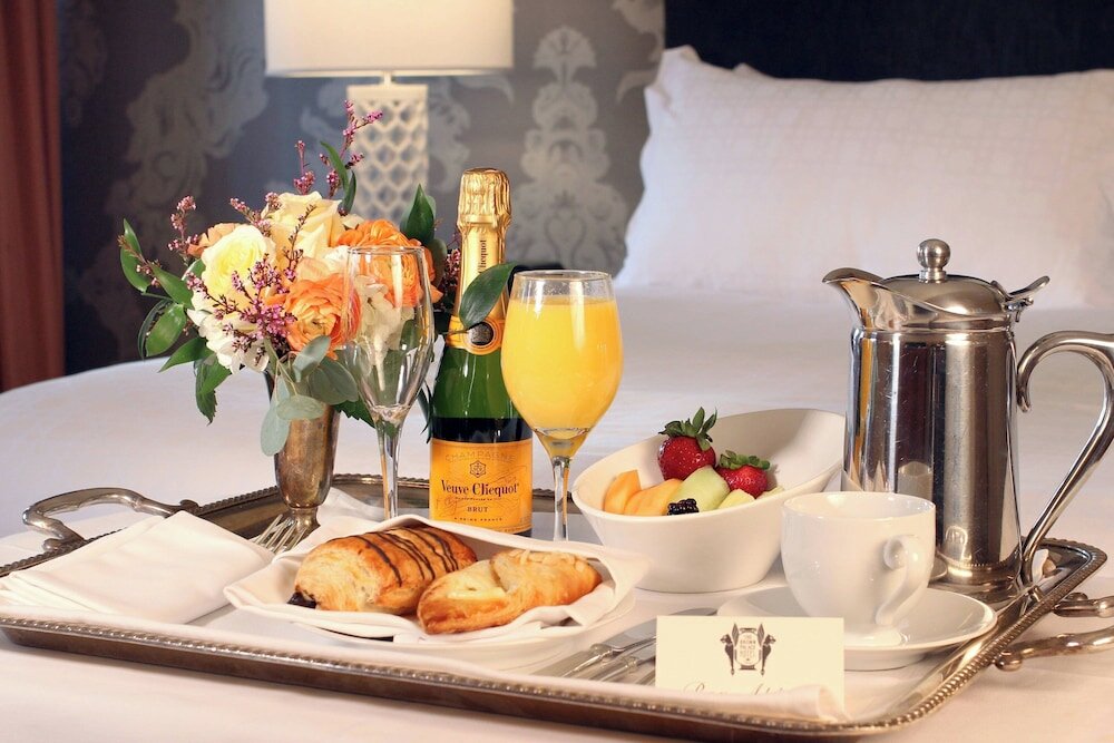 Фото Отель The Brown Palace Hotel and Spa