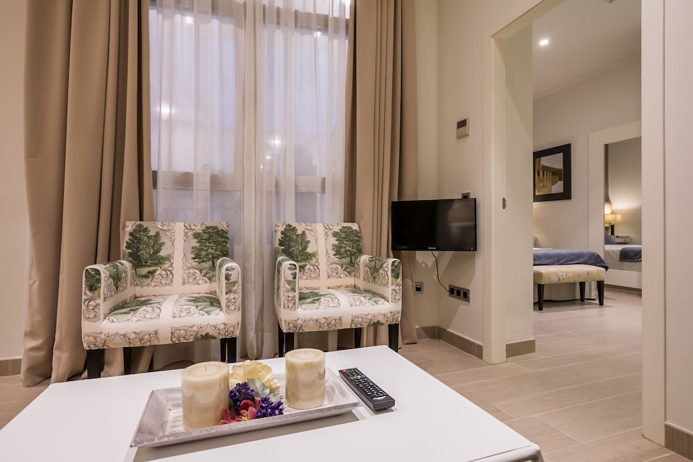 Фото Welldone Cathedral Suites