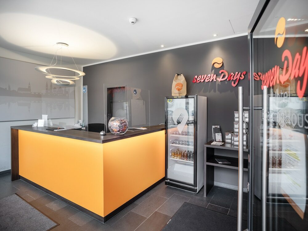 Фото Отель SevenDays BoardingHouse