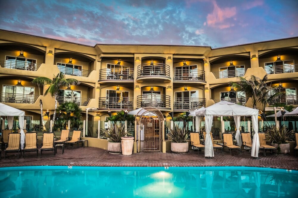 Фото Pacific Terrace Hotel