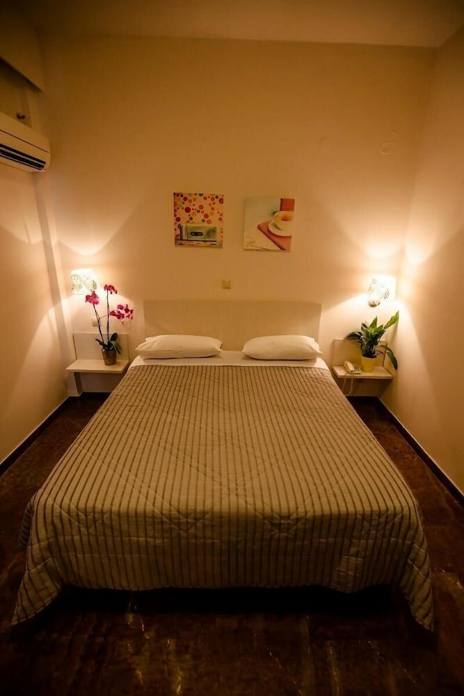 Фото Hotel Elenas