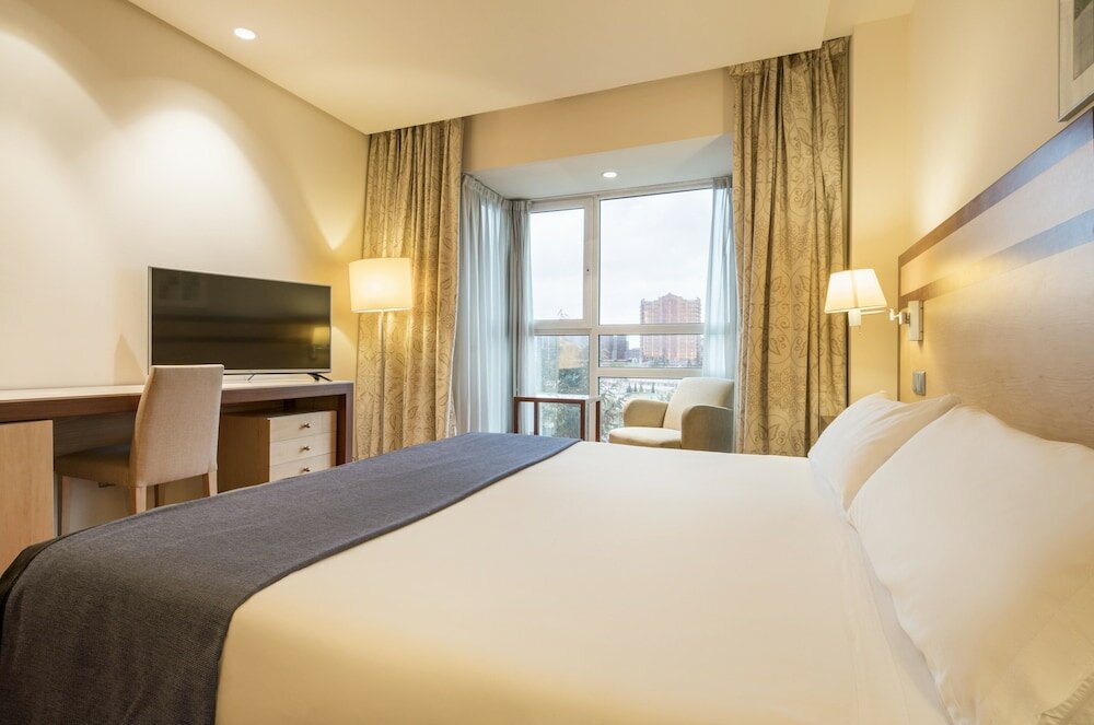 Фото Hotel Ilunion Pio XII