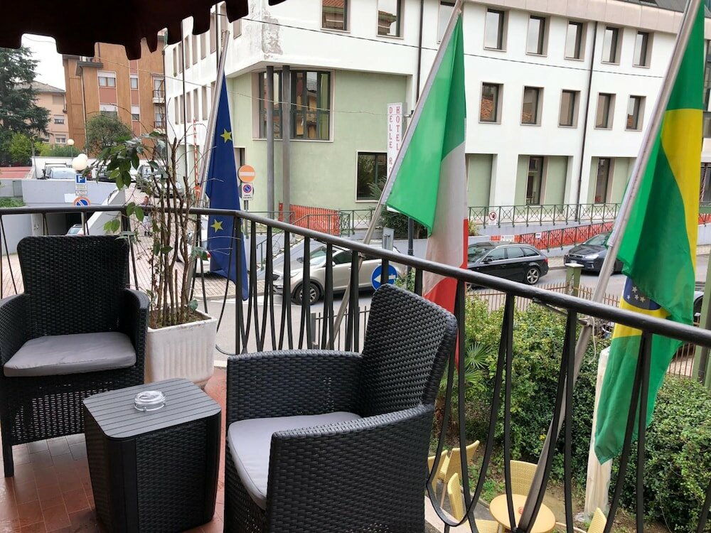 Фото Hotel Delle Rose