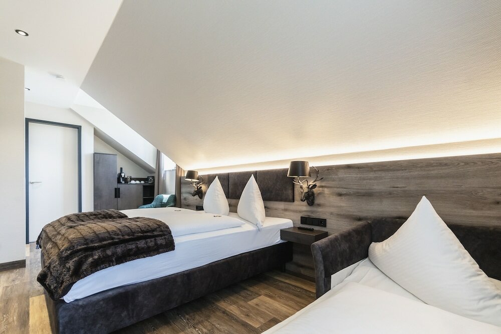 Фото Hotel Demas Unterhaching