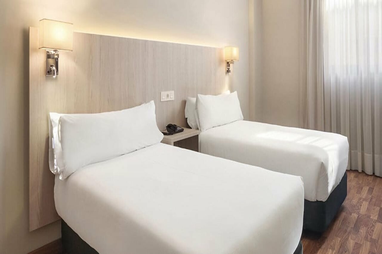 Фото Hotel Zaragoza Royal