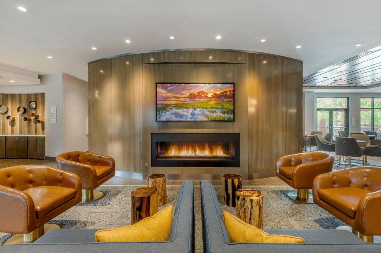 Фото Cambria Hotel Charleston Riverview