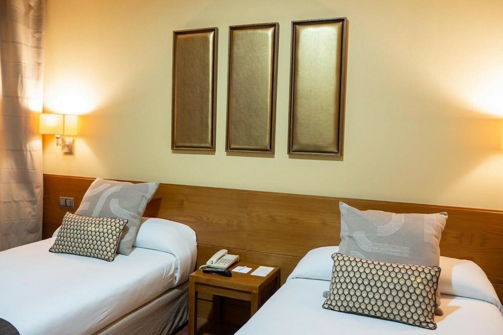 Фото Hotel Sterling