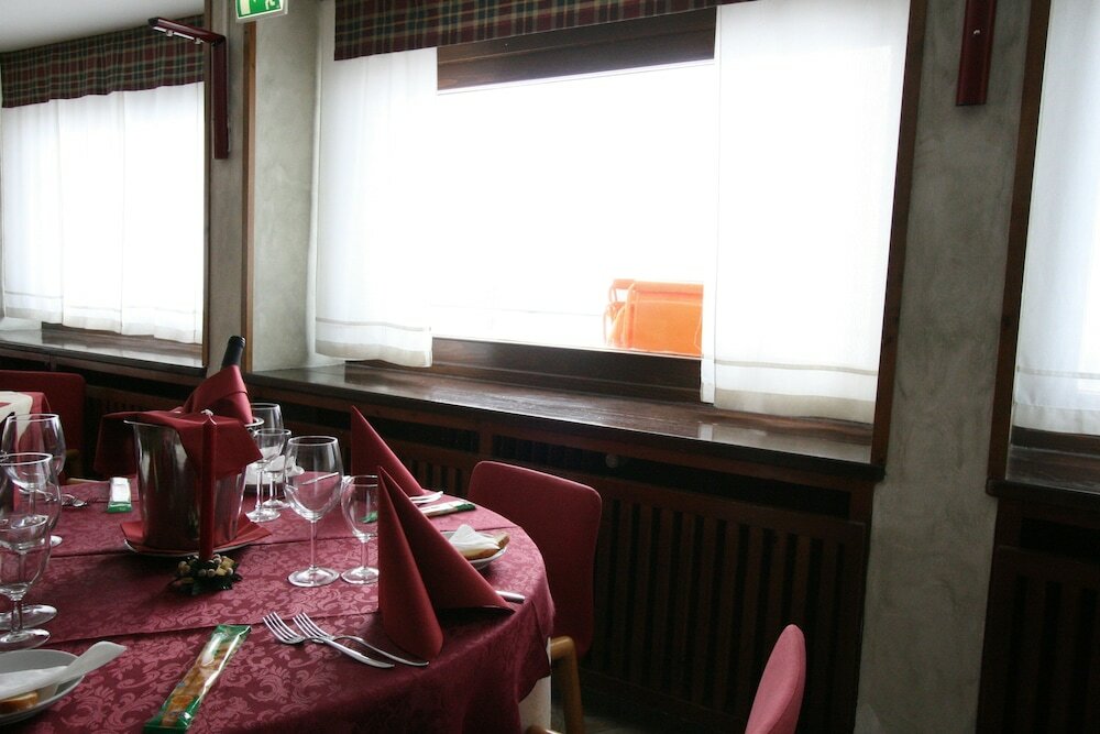 Фото Hotel Lo Stambecco