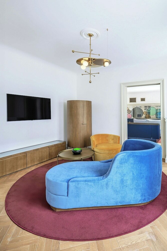 Фото 120549804721