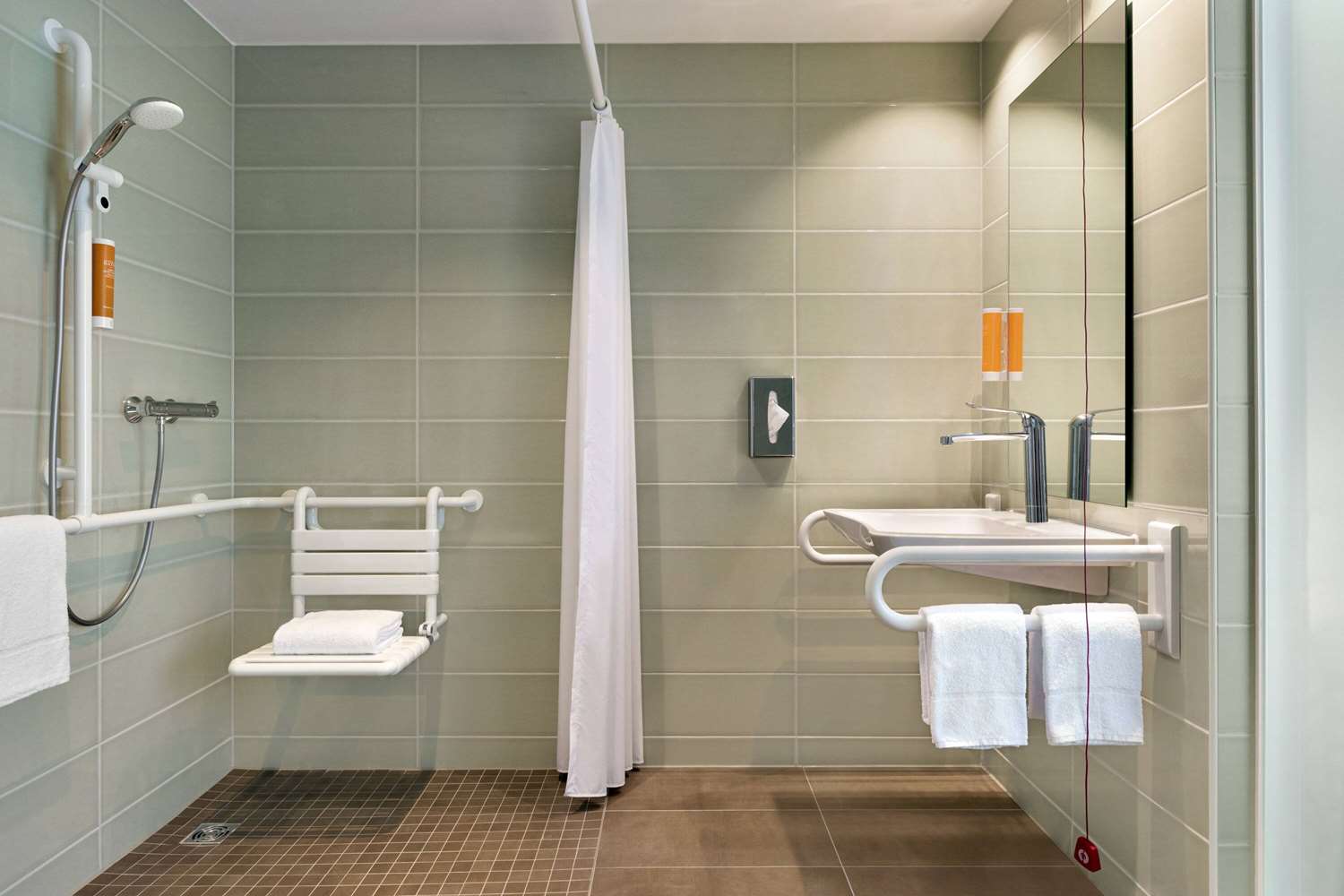 Фото Super 8 by Wyndham Dresden