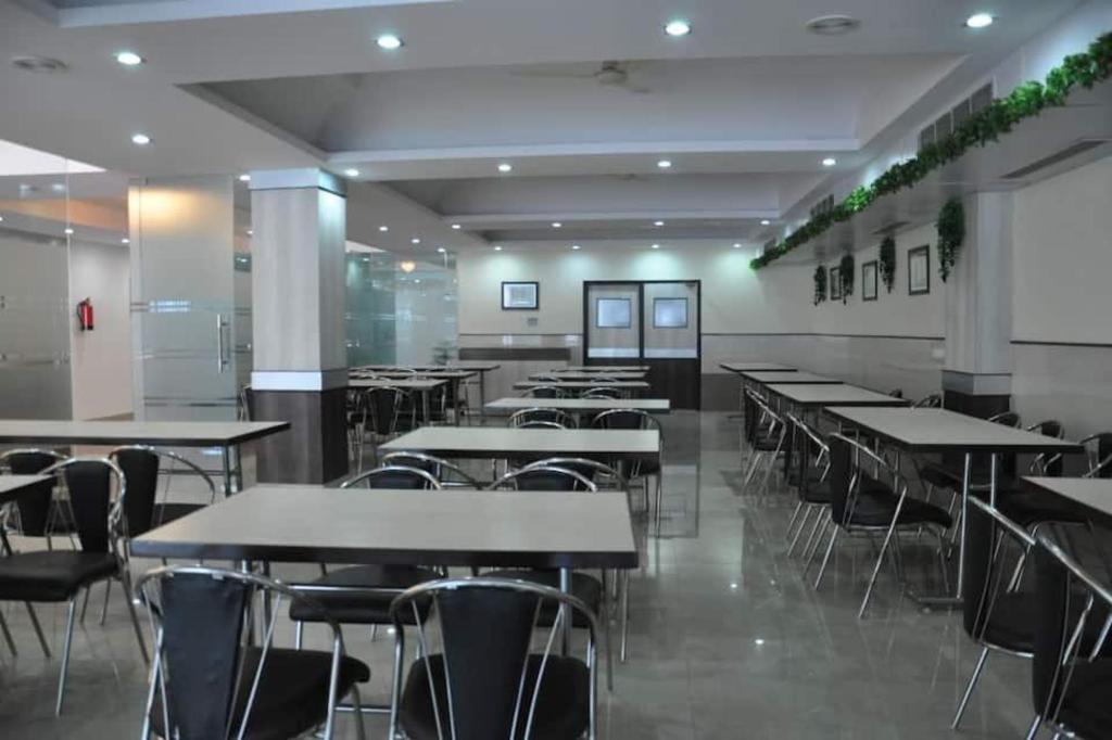 Фото Hotel Krishna Sagar Nh24