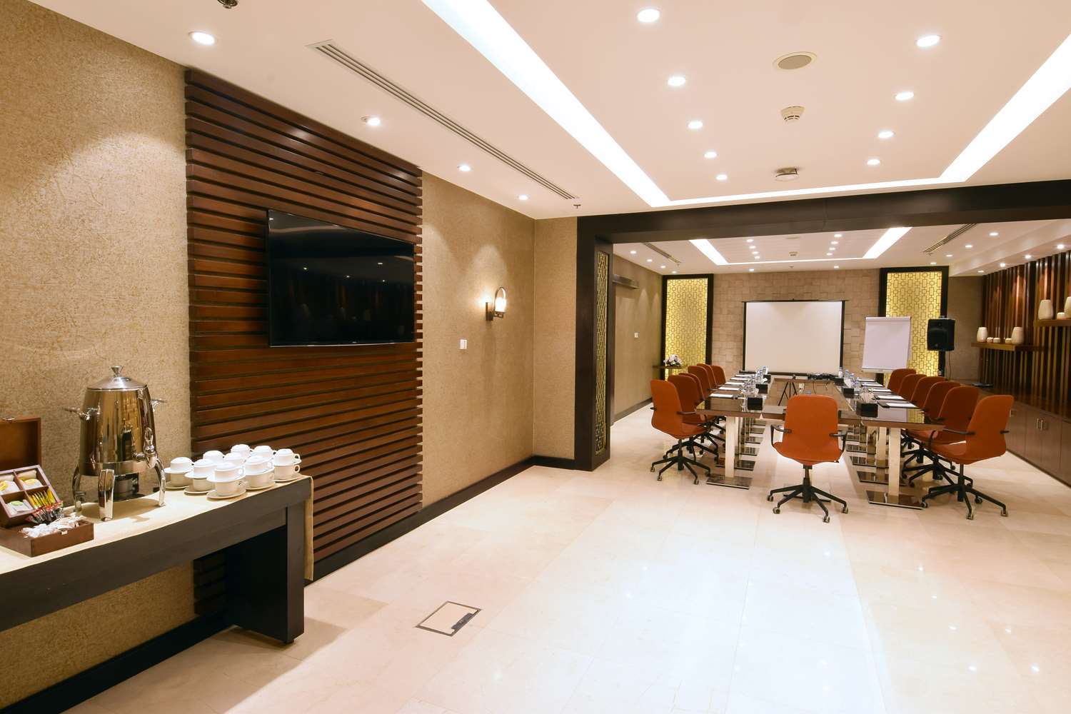 Фото Best Western Plus Fursan Hotel