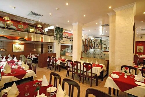 Внешний вид отеля The Astor Kolkata в Калькутте, фото 5