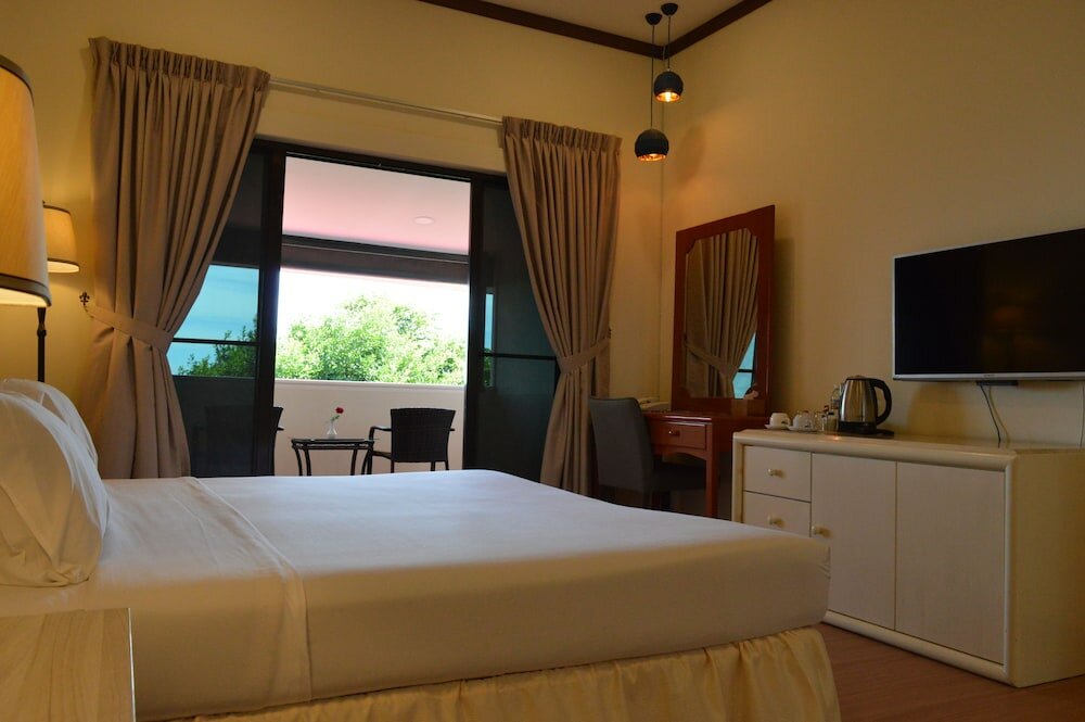 Фото Kasih Sayang Hill Resort