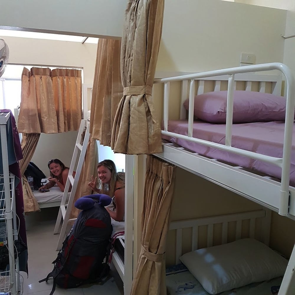 Фото Chiangmai Gate Capsule Hostel