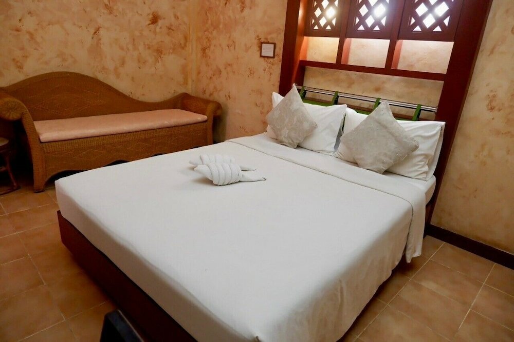 Фото Palm Chalet Resort