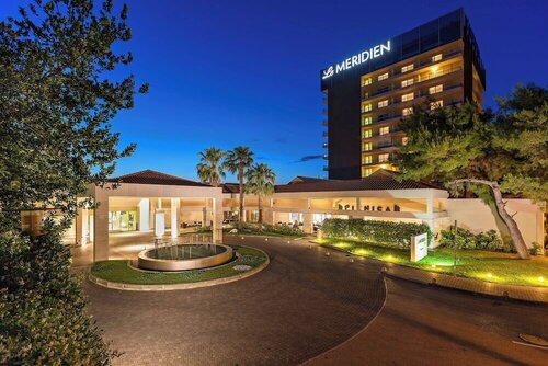 Гостиница Le Meridien Lav в Подстране