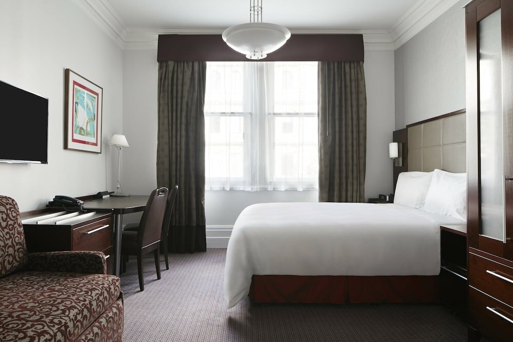 Фото The Grand at Trafalgar Square