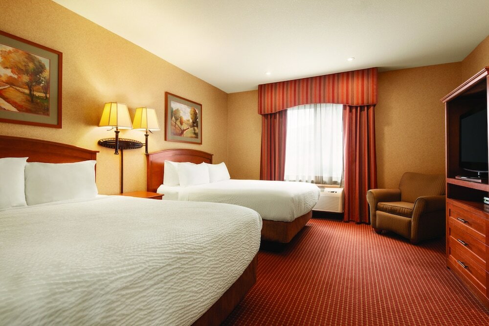 Фото Wyndham Garden Medicine Hat Conference Center