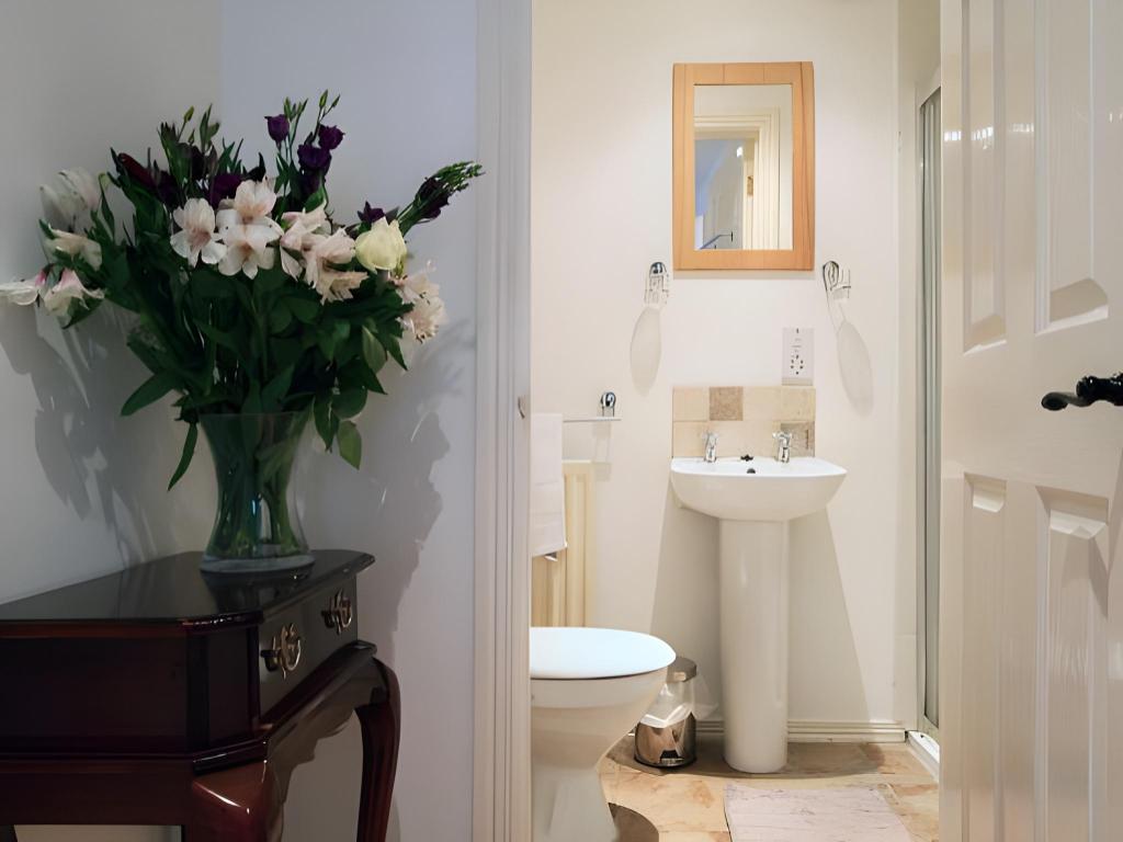 Фото Abbey Bed and Breakfast