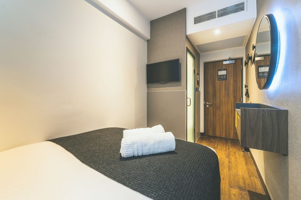 Фото Point A Hotel London Liverpool Street