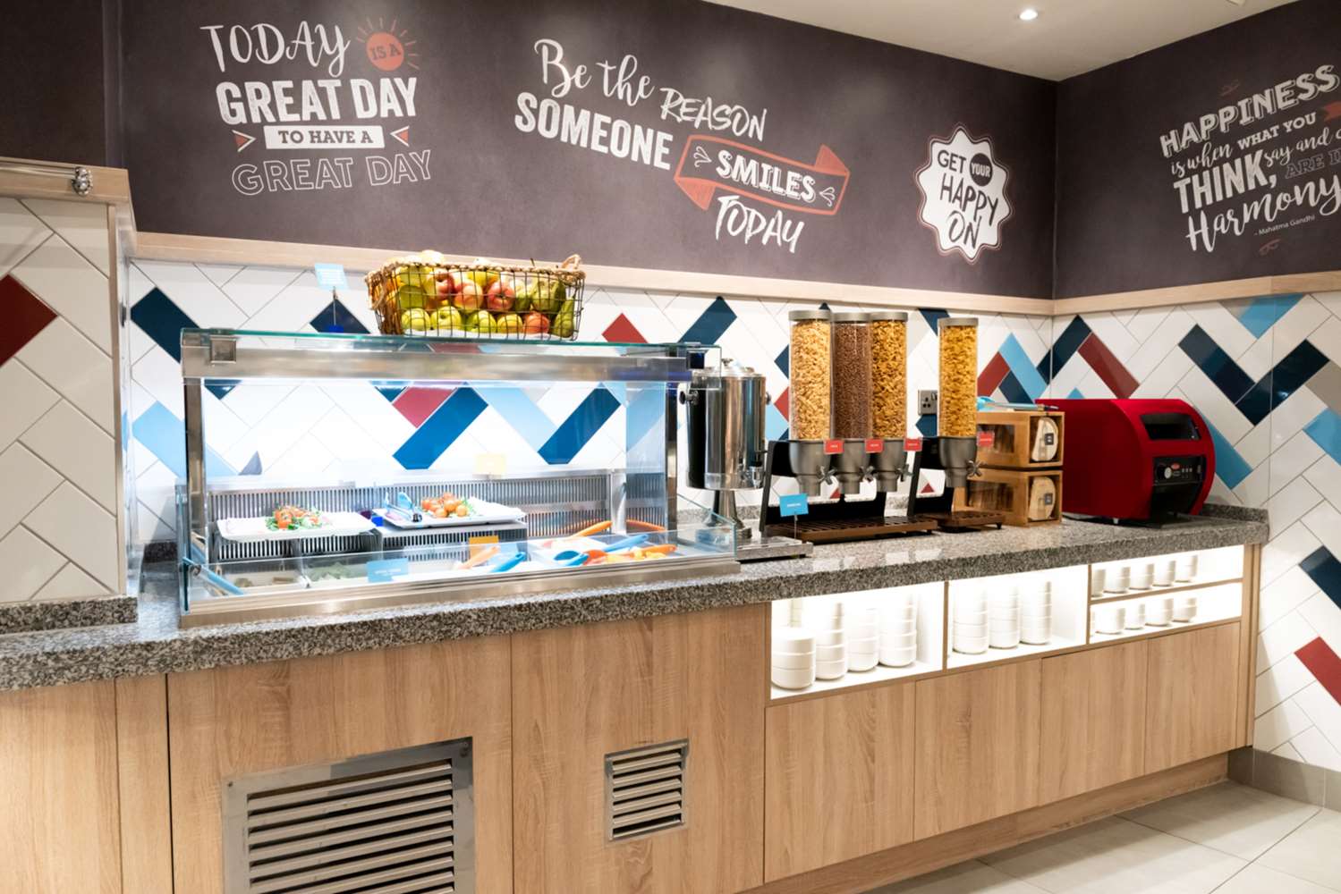 Фото Hampton by Hilton Birmingham Jewellery Quarter