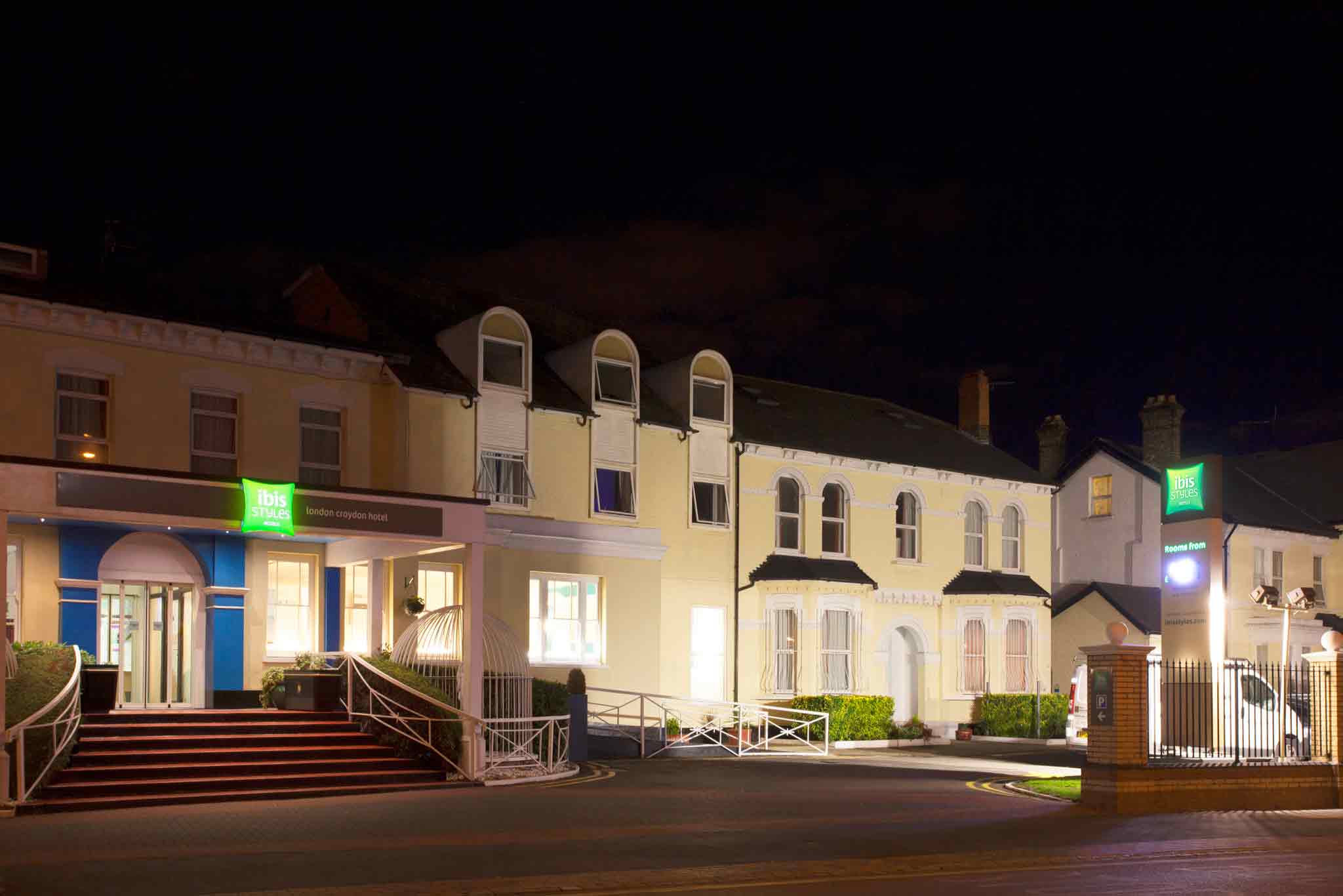 Фото Ibis Styles London Croydon