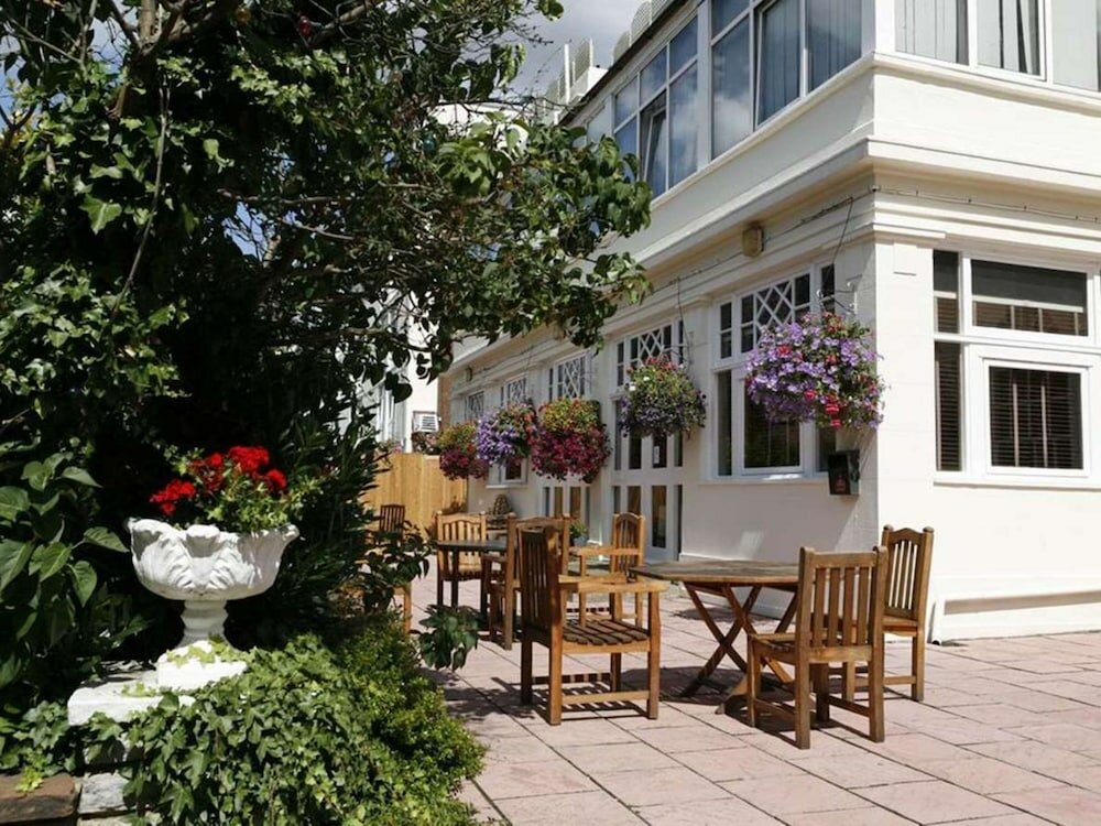 Фото London Croydon Aerodrome Hotel