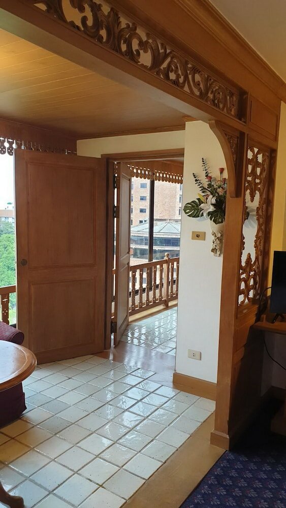 Фото Lotus Hotel Pang Suan Kaew