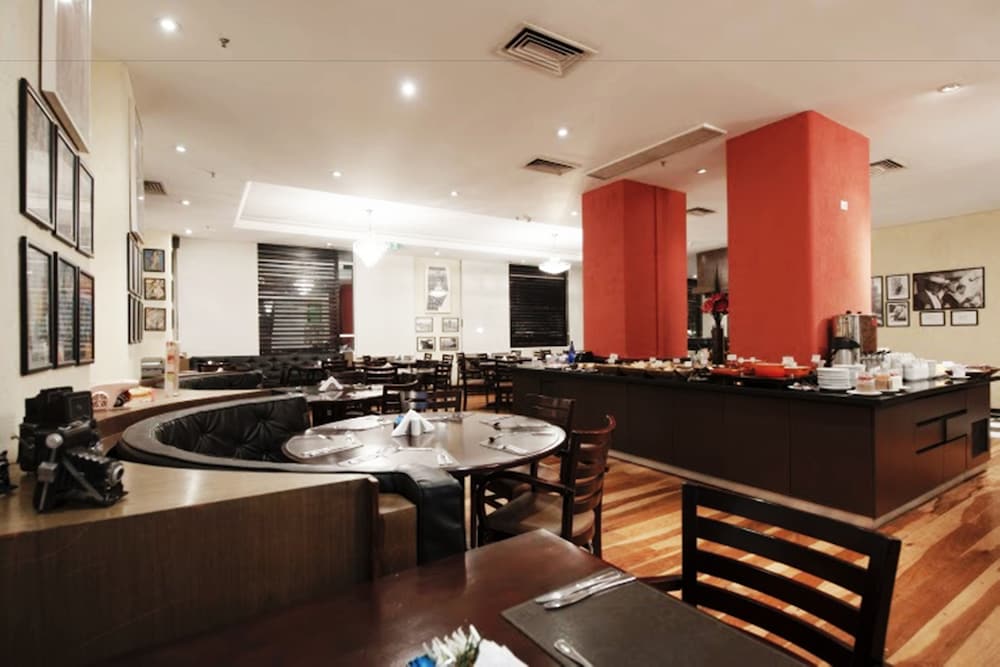 Фото Quality Suites Alphaville