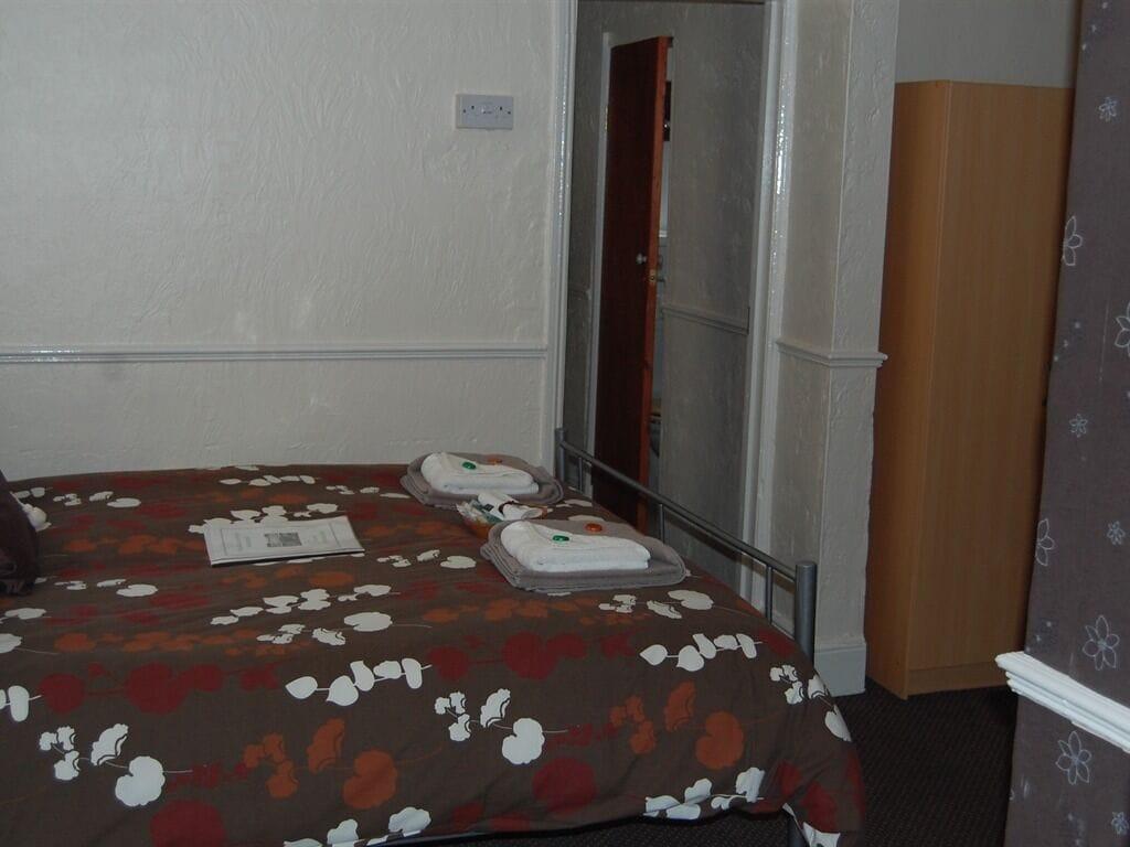 Фото Atlantis Hotel Blackpool