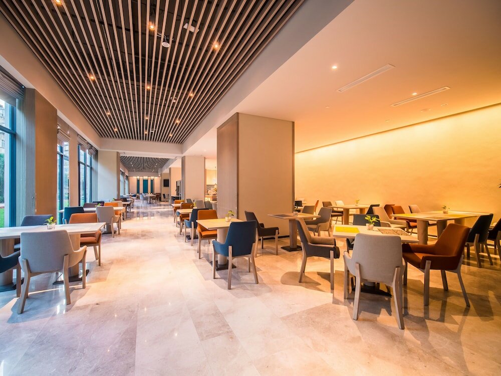 Фото Holiday Inn Express Kunming West, an Ihg Hotel