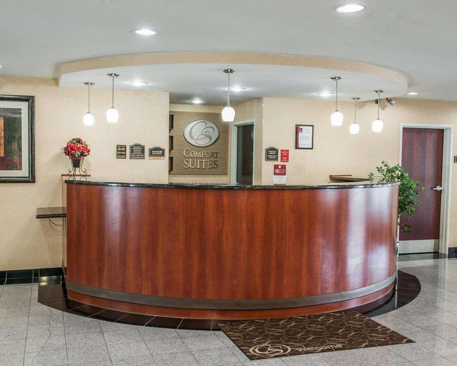 Фото Comfort Suites near Indianapolis Airport