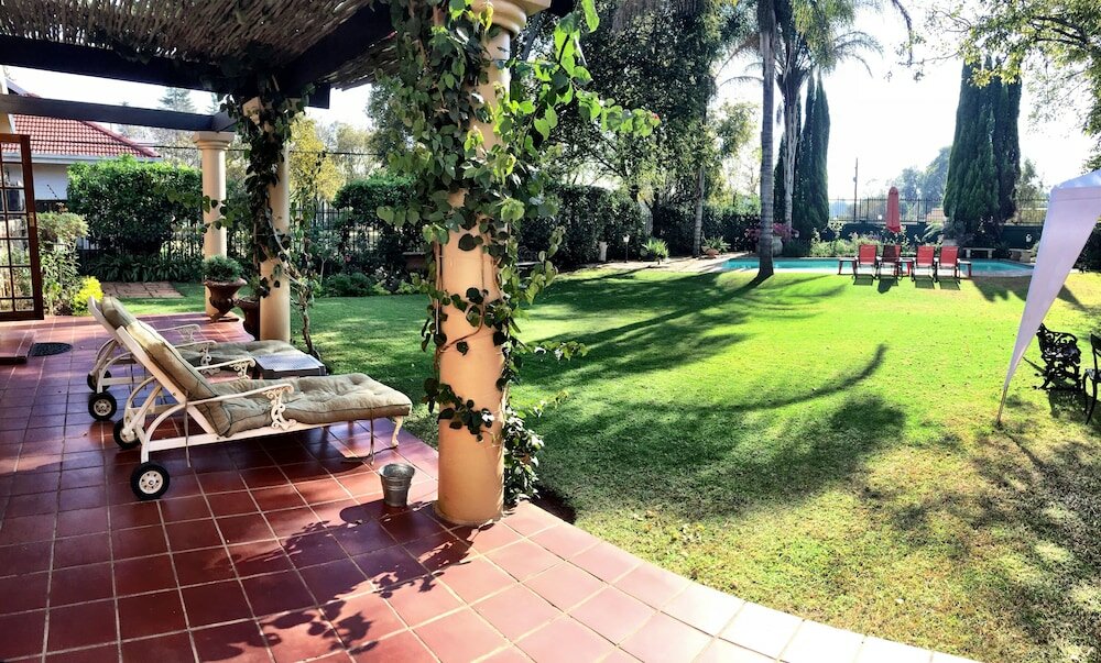 Фото MacGregors Guest House