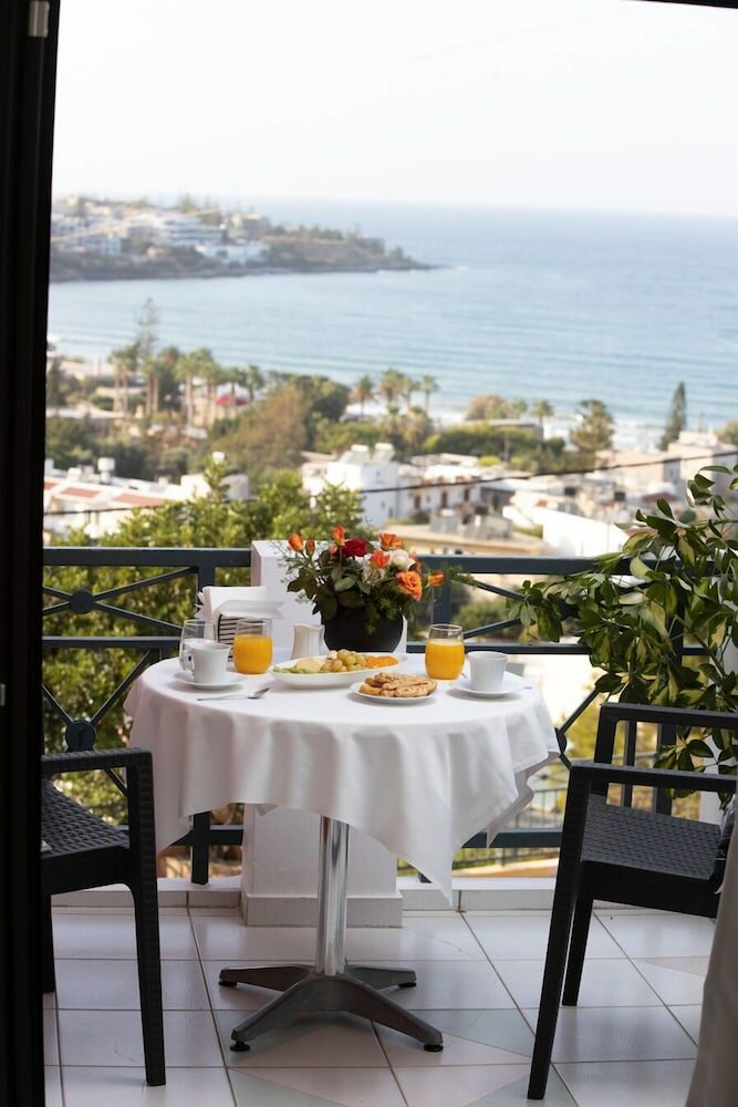 Фото Minois Boutique Hotel 