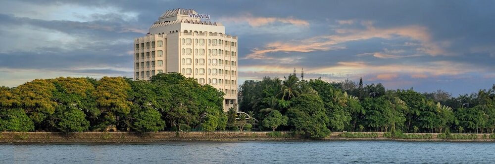Фото Vivanta Ernakulam, Marine Drive