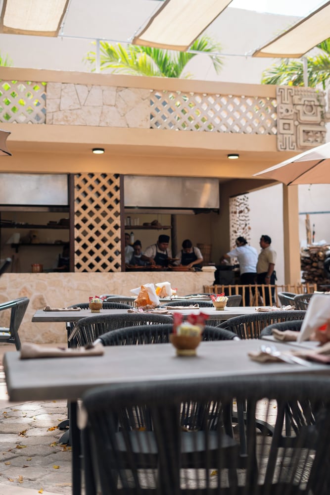 Фото Hotel & SPA Xbalamqué Cancún Centro