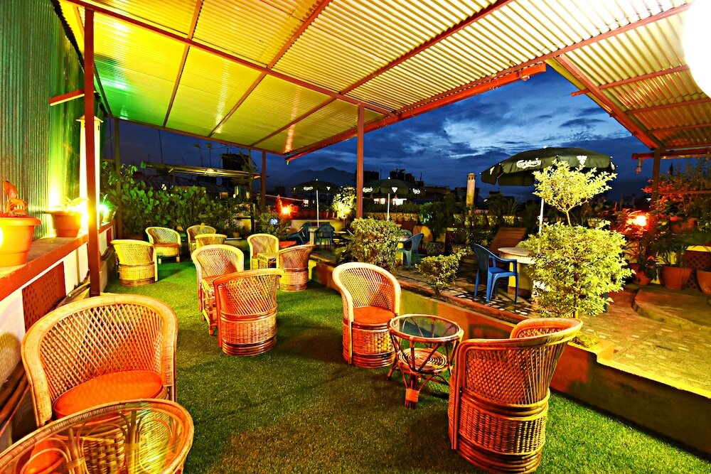 Фото отеля 2