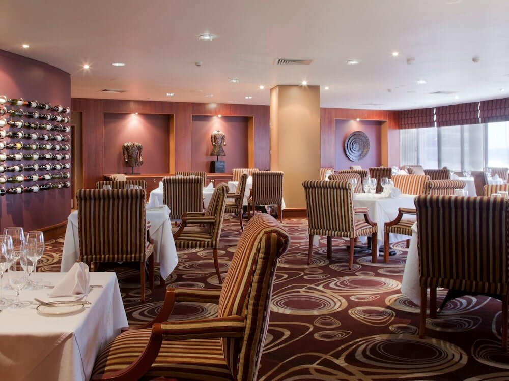 Фото Crown Hotel