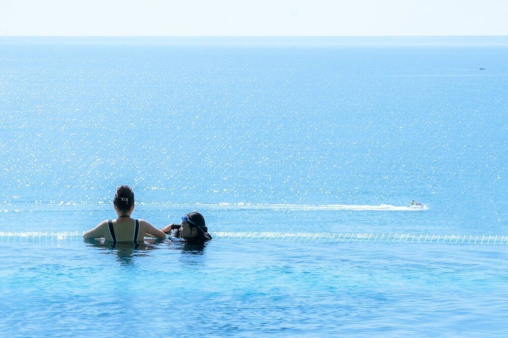 Фото Awaken Danang Hotel