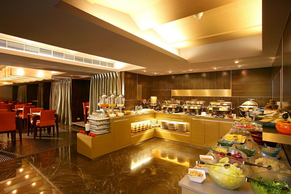 Фото In One City Inn